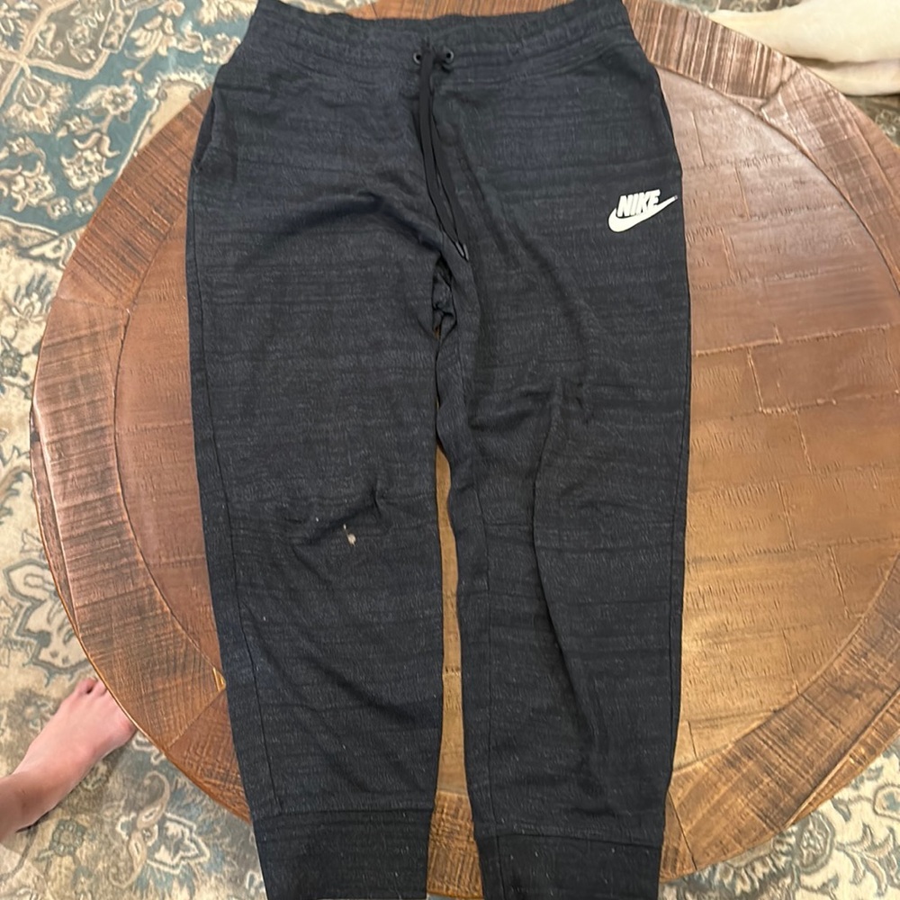 Nike Joggers - Large